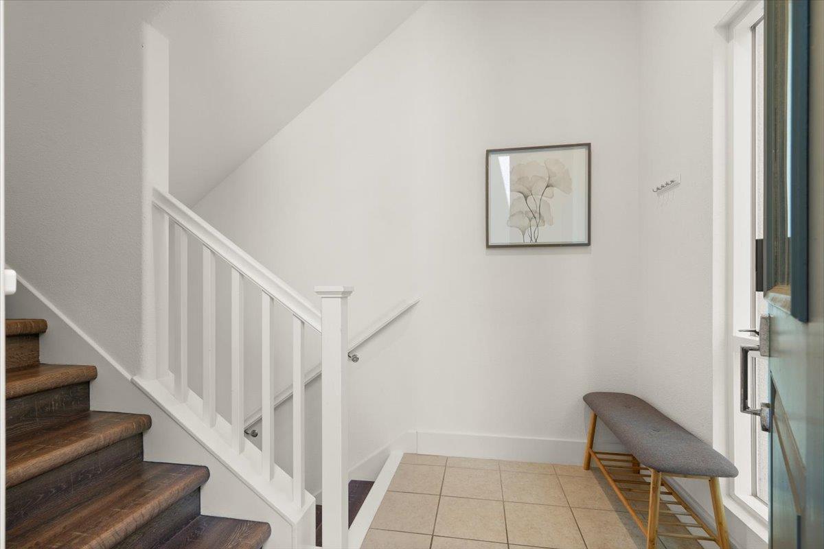 Detail Gallery Image 4 of 30 For 2415 Stearman Ct #5,  San Jose,  CA 95132 - 2 Beds | 2 Baths
