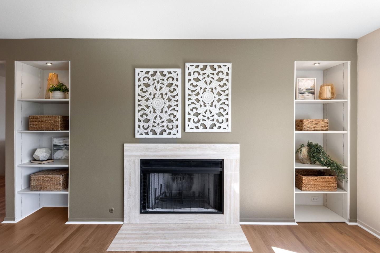 Detail Gallery Image 15 of 95 For 35 Anguido Ct, Hillsborough,  CA 94010 - 4 Beds | 2/1 Baths