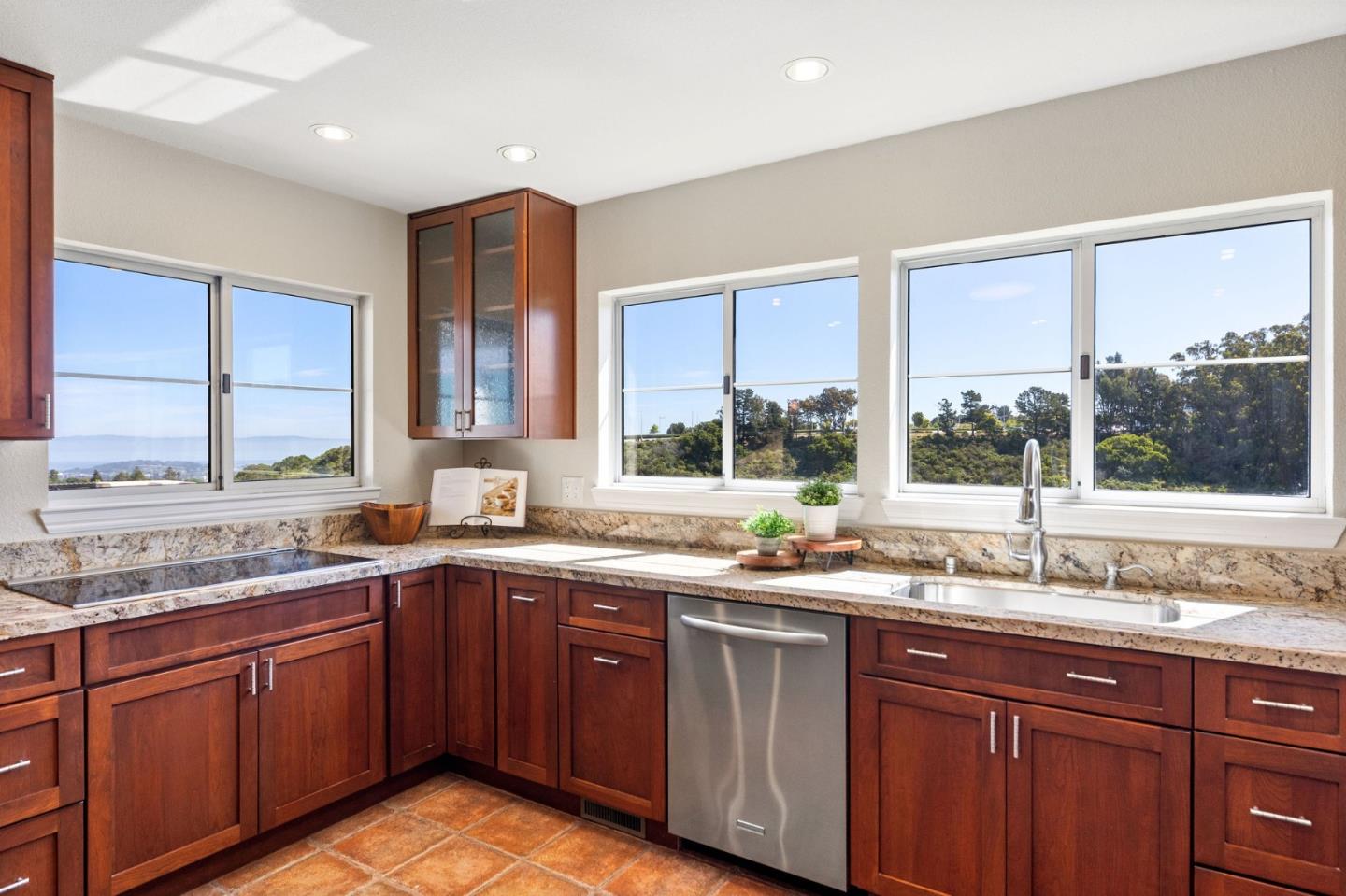 Detail Gallery Image 24 of 95 For 35 Anguido Ct, Hillsborough,  CA 94010 - 4 Beds | 2/1 Baths