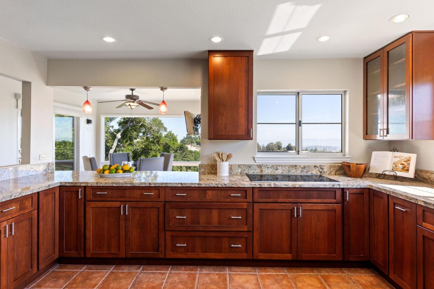 Detail Gallery Image 27 of 95 For 35 Anguido Ct, Hillsborough,  CA 94010 - 4 Beds | 2/1 Baths