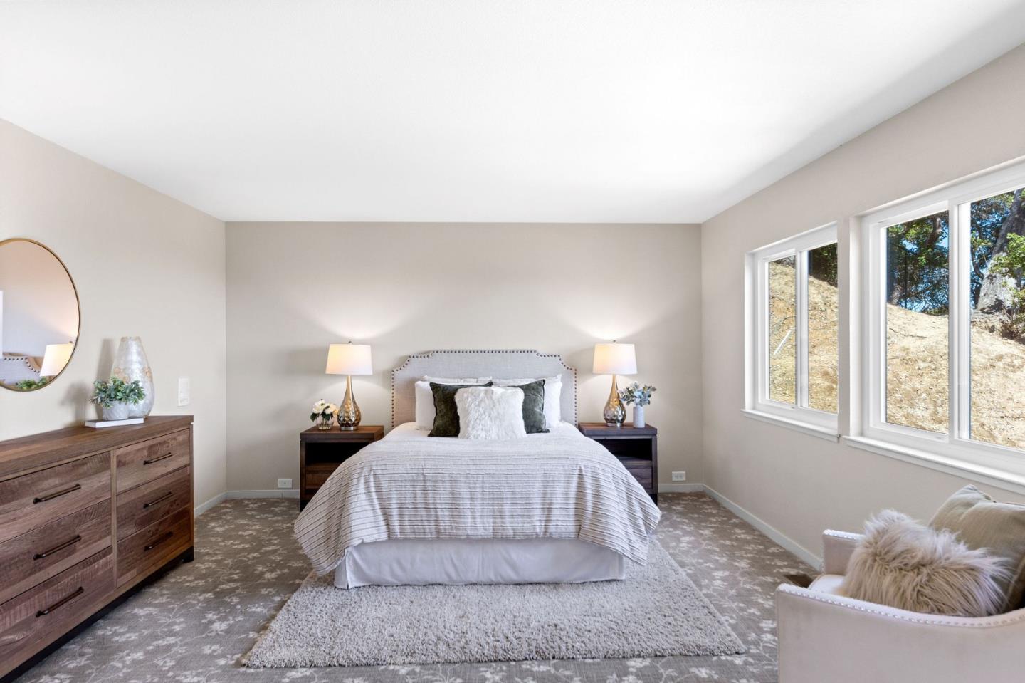 Detail Gallery Image 37 of 95 For 35 Anguido Ct, Hillsborough,  CA 94010 - 4 Beds | 2/1 Baths