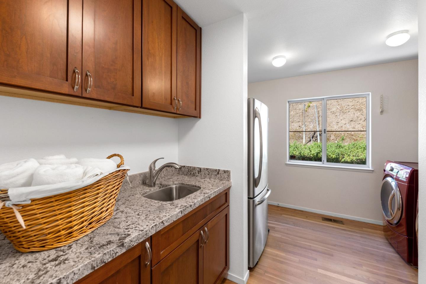 Detail Gallery Image 49 of 95 For 35 Anguido Ct, Hillsborough,  CA 94010 - 4 Beds | 2/1 Baths