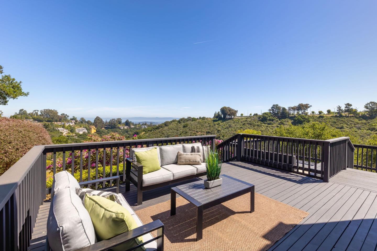 Detail Gallery Image 88 of 95 For 35 Anguido Ct, Hillsborough,  CA 94010 - 4 Beds | 2/1 Baths