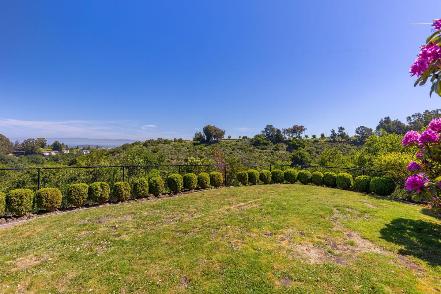Detail Gallery Image 91 of 95 For 35 Anguido Ct, Hillsborough,  CA 94010 - 4 Beds | 2/1 Baths