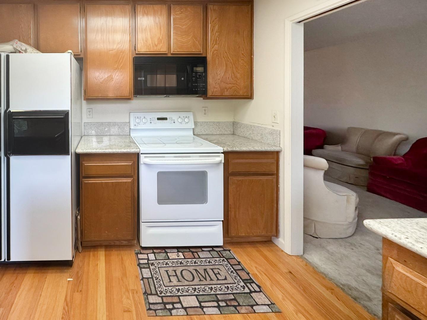 Detail Gallery Image 5 of 13 For 2043 Shellback Pl, San Jose,  CA 95133 - 5 Beds | 2/1 Baths