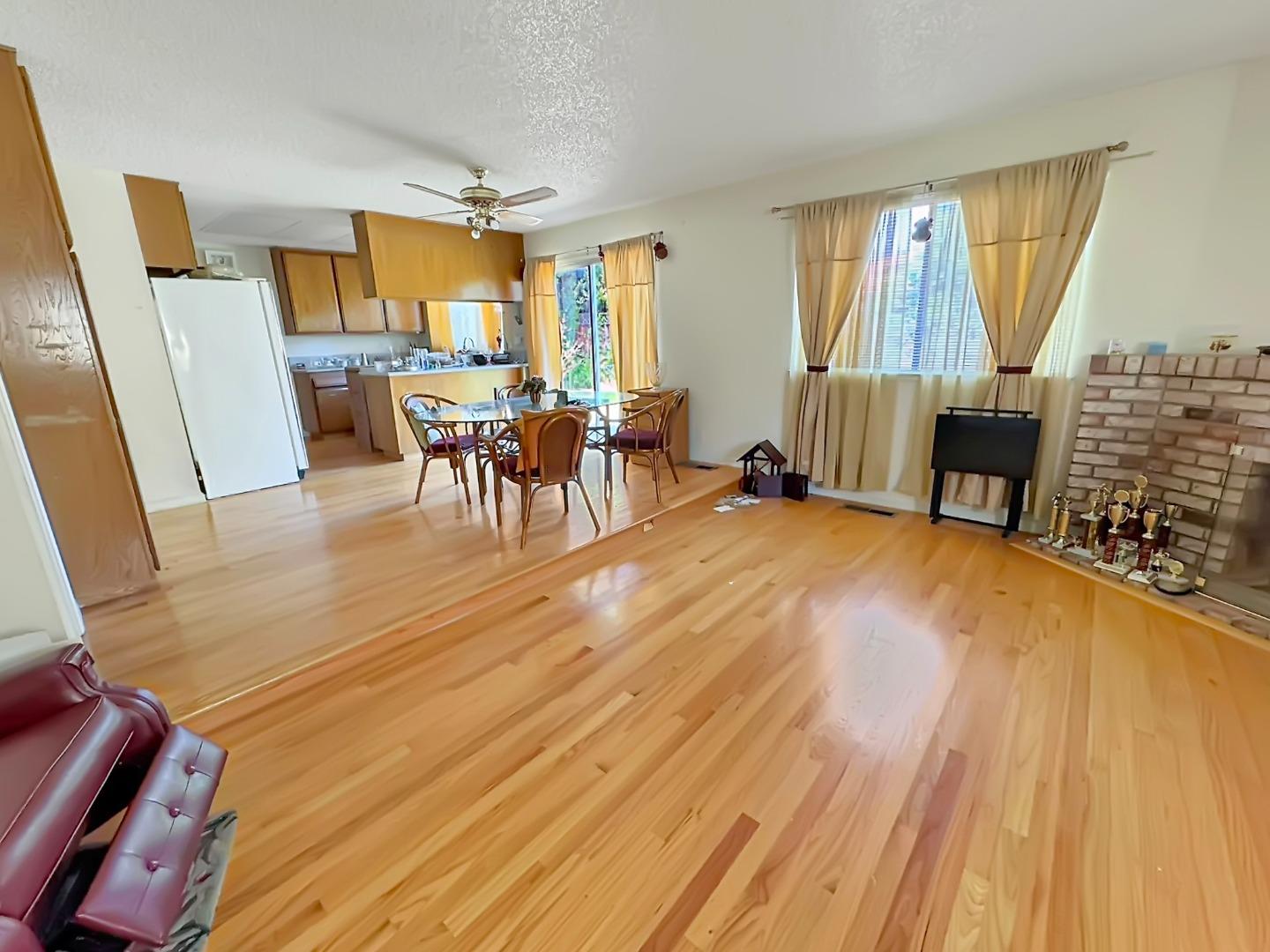 Detail Gallery Image 7 of 13 For 2043 Shellback Pl, San Jose,  CA 95133 - 5 Beds | 2/1 Baths