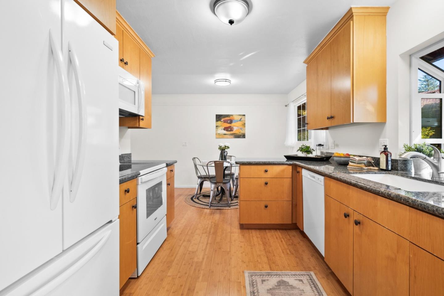 Detail Gallery Image 16 of 56 For 14 Laguna Robles, Carmel Valley,  CA 93924 - 3 Beds | 2 Baths