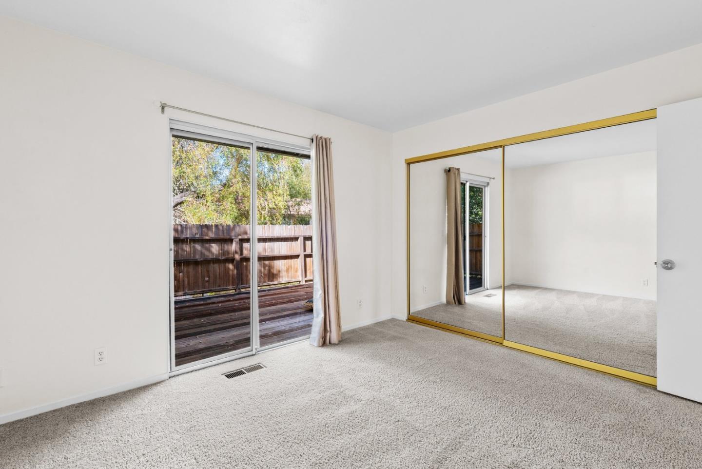 Detail Gallery Image 23 of 56 For 14 Laguna Robles, Carmel Valley,  CA 93924 - 3 Beds | 2 Baths