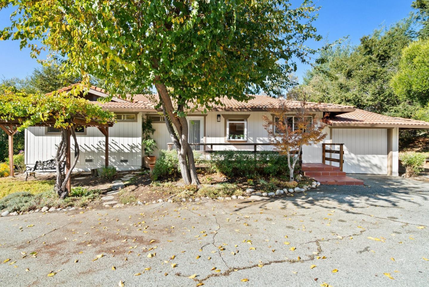 Detail Gallery Image 39 of 56 For 14 Laguna Robles, Carmel Valley,  CA 93924 - 3 Beds | 2 Baths