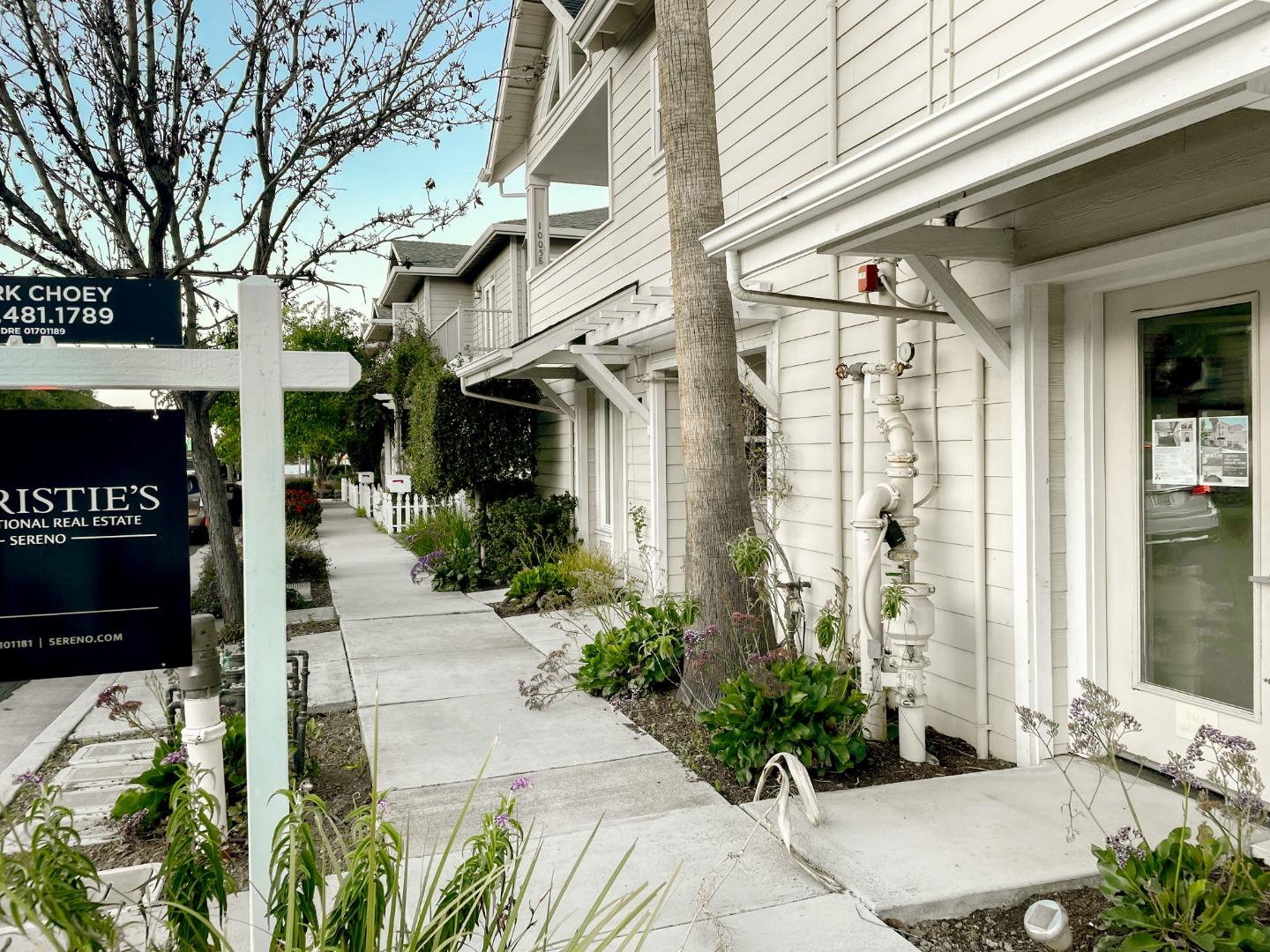 Detail Gallery Image 2 of 14 For 10056 Orange Ave, Cupertino,  CA 95014 - – Beds | – Baths