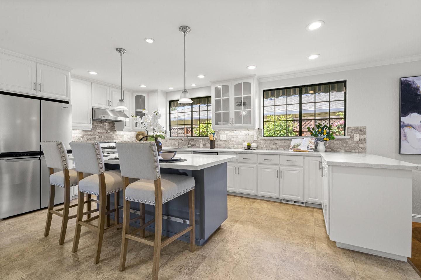 Detail Gallery Image 15 of 48 For 6110 Larios Way, San Jose,  CA 95123 - 3 Beds | 2 Baths