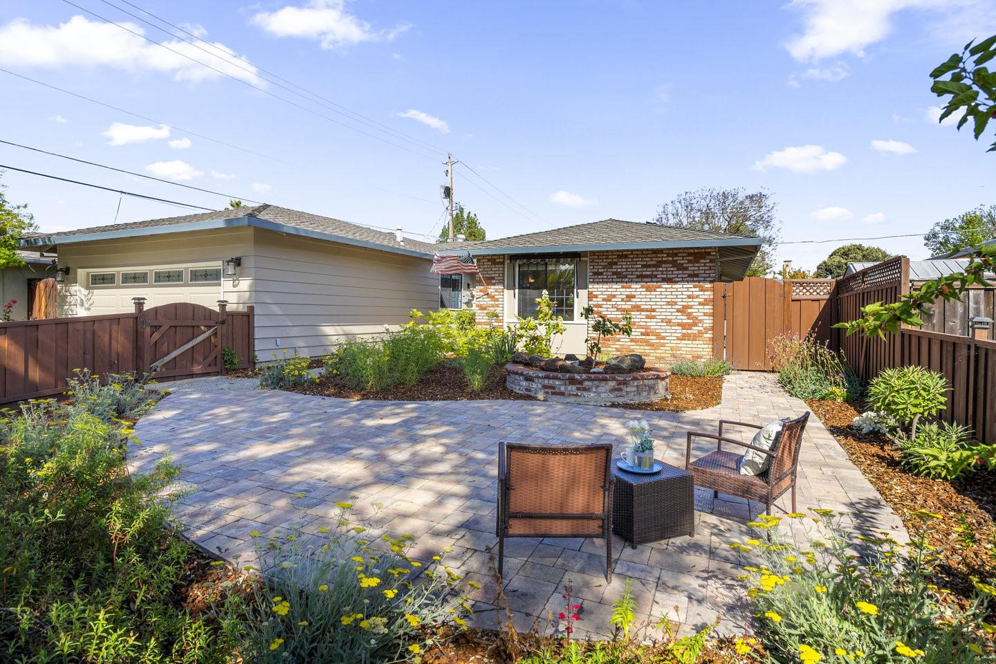 Detail Gallery Image 7 of 48 For 6110 Larios Way, San Jose,  CA 95123 - 3 Beds | 2 Baths