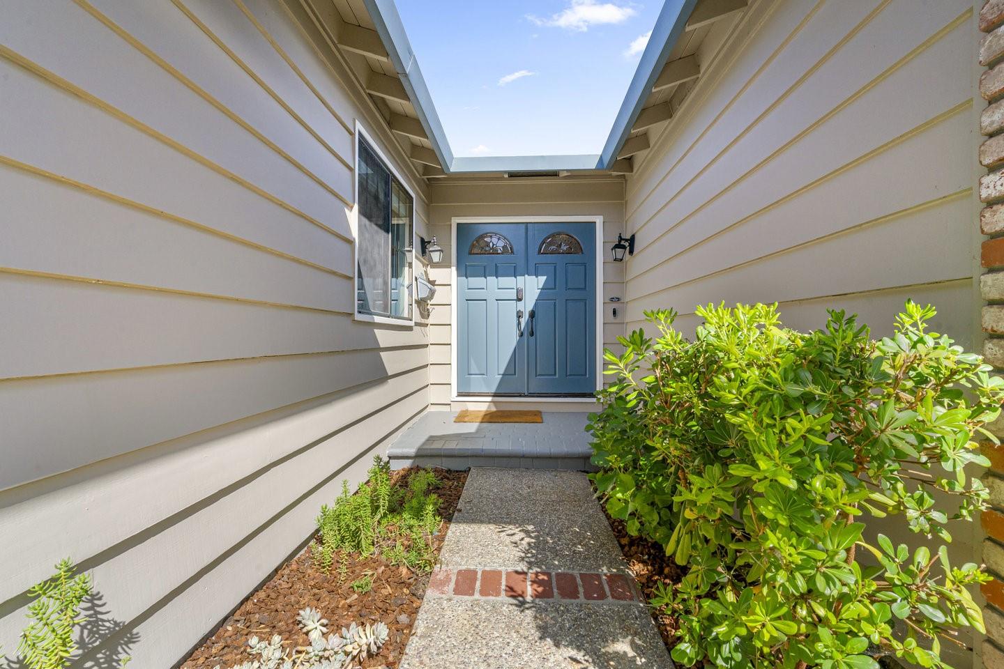 Detail Gallery Image 8 of 48 For 6110 Larios Way, San Jose,  CA 95123 - 3 Beds | 2 Baths