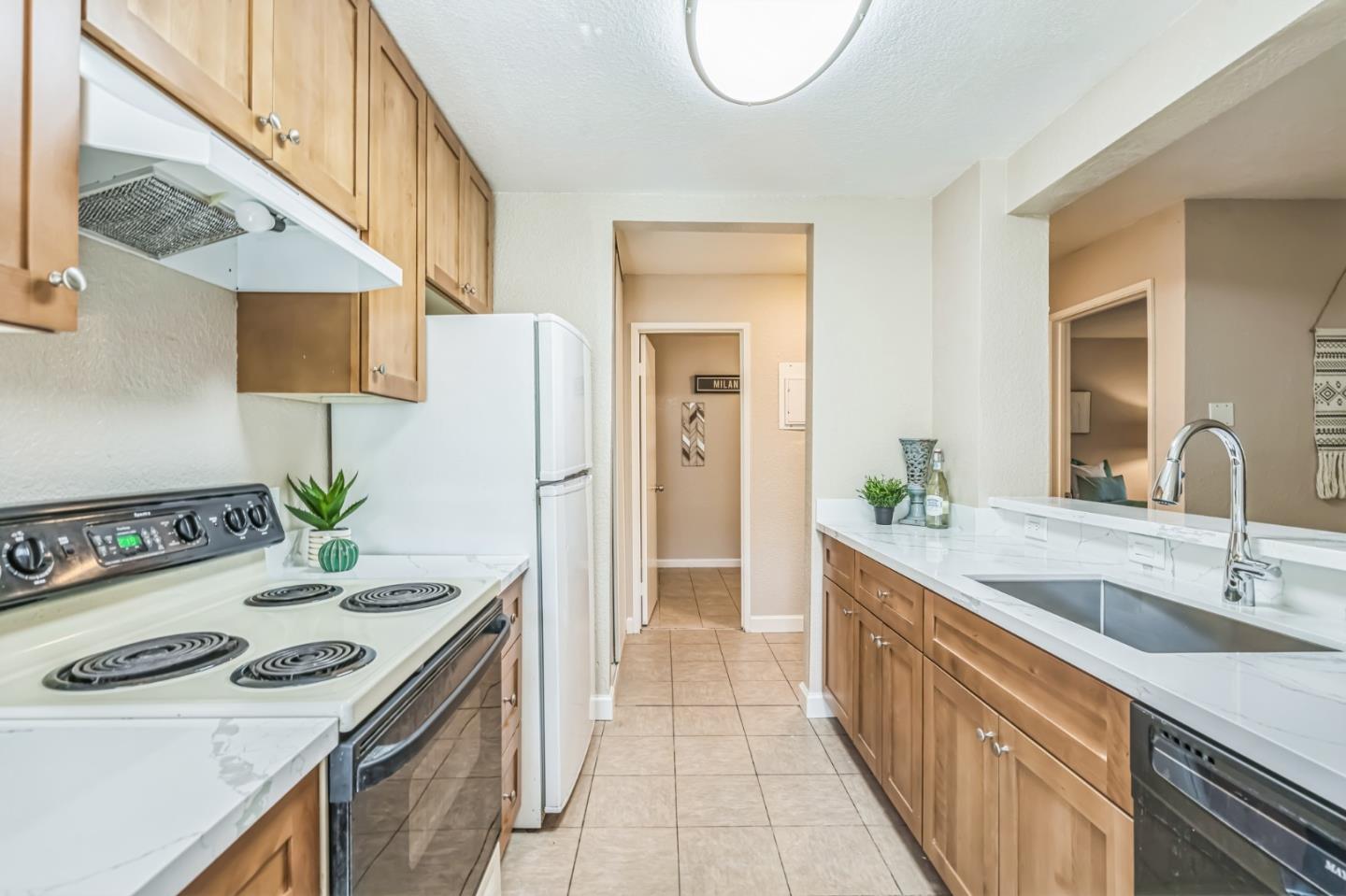 Detail Gallery Image 7 of 20 For 6 Lancaster Cir #114,  Bay Point,  CA 94565 - 2 Beds | 2 Baths