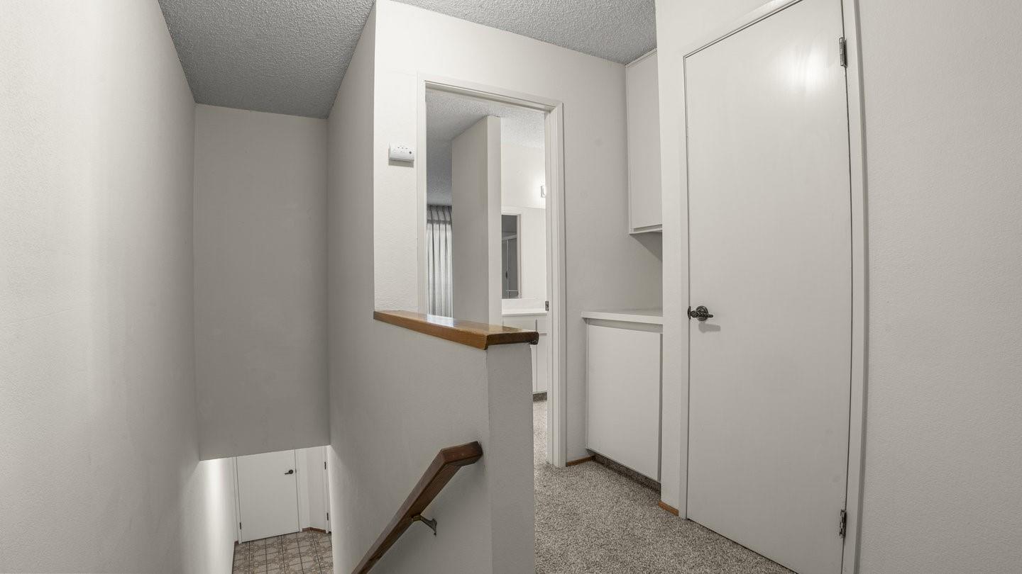 Detail Gallery Image 15 of 31 For 622 N Ahwanee Ter, Sunnyvale,  CA 94085 - 2 Beds | 2/1 Baths