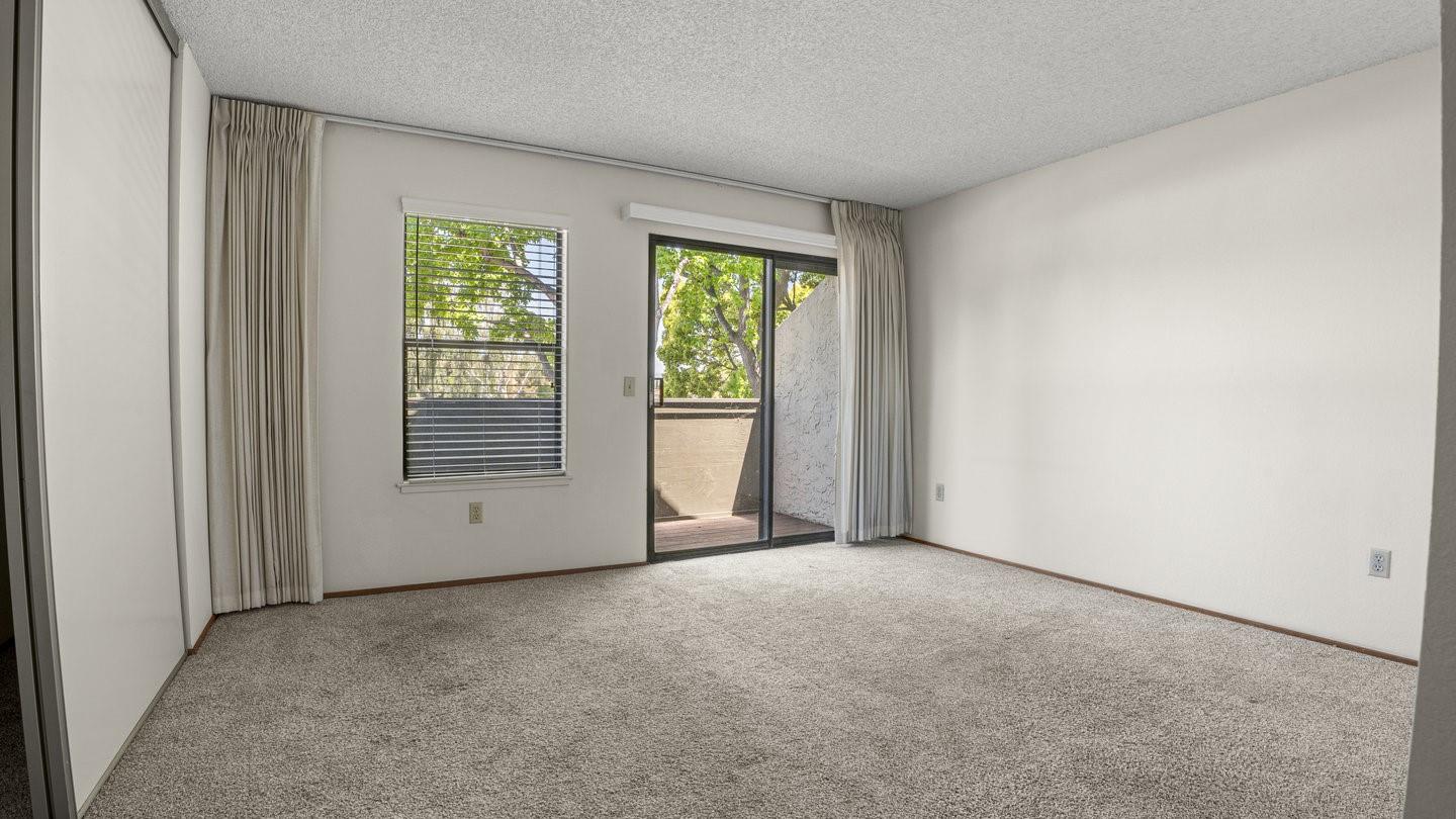 Detail Gallery Image 16 of 31 For 622 N Ahwanee Ter, Sunnyvale,  CA 94085 - 2 Beds | 2/1 Baths