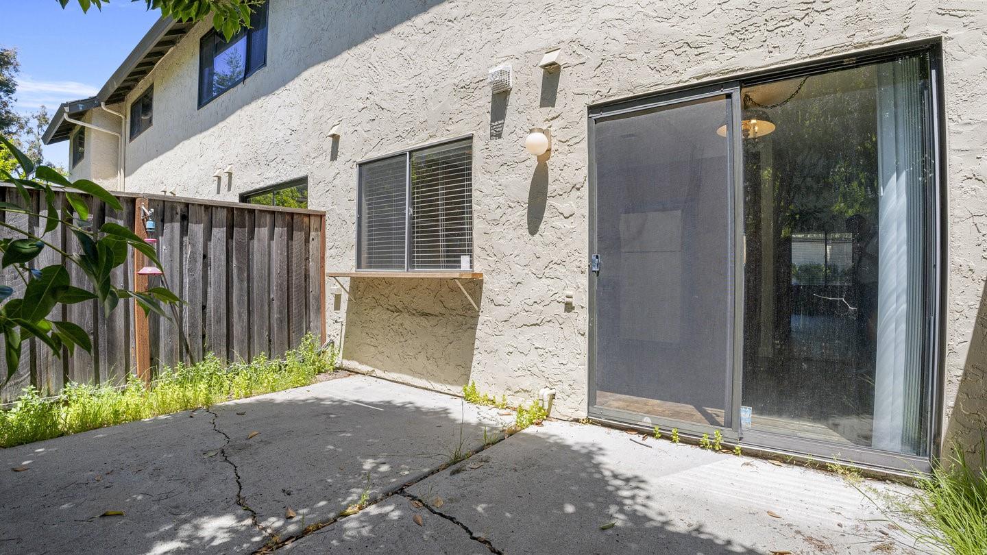 Detail Gallery Image 28 of 31 For 622 N Ahwanee Ter, Sunnyvale,  CA 94085 - 2 Beds | 2/1 Baths