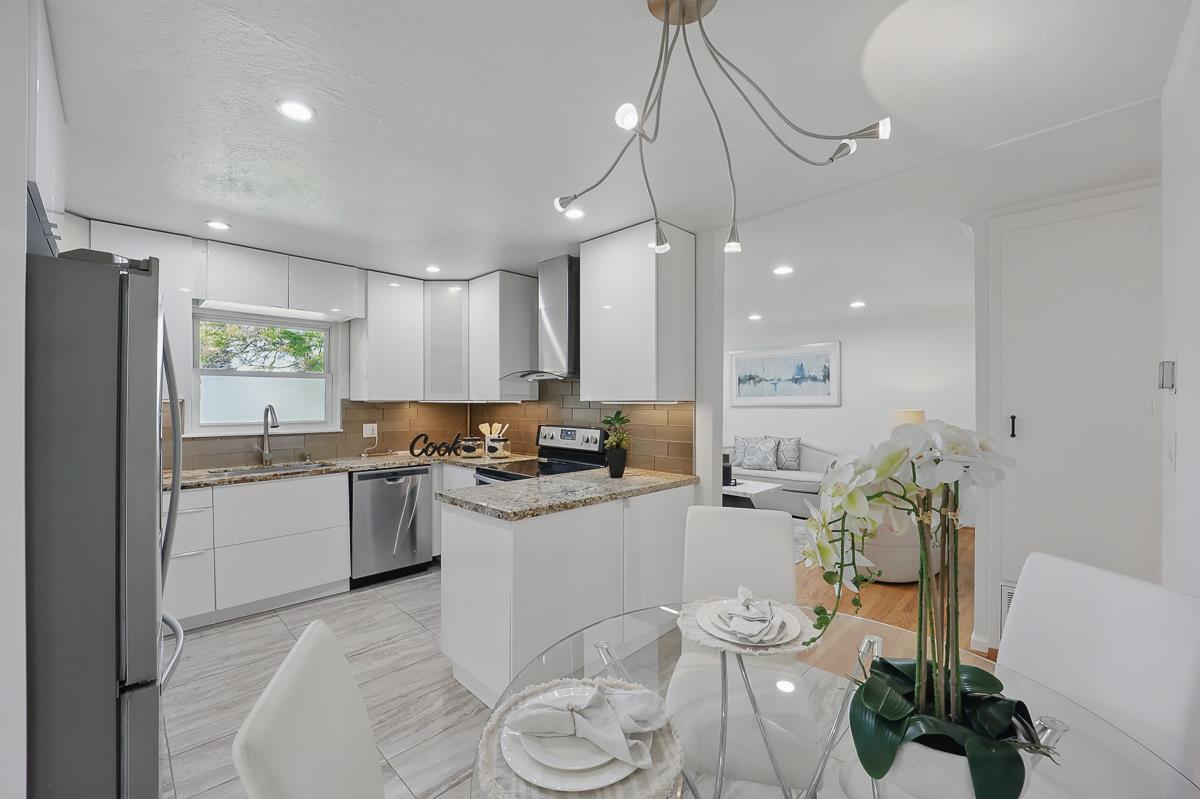 Detail Gallery Image 11 of 64 For 4510 Calaveras Ave, Fremont,  CA 94538 - 3 Beds | 2 Baths