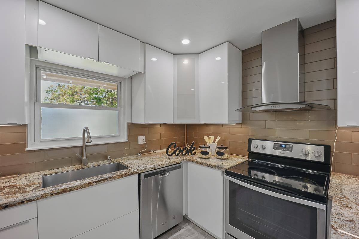 Detail Gallery Image 13 of 64 For 4510 Calaveras Ave, Fremont,  CA 94538 - 3 Beds | 2 Baths
