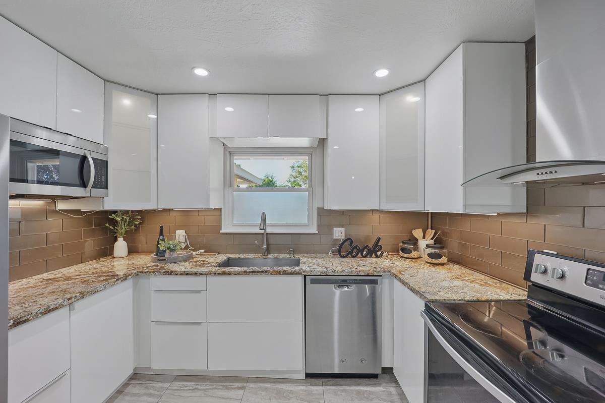 Detail Gallery Image 17 of 64 For 4510 Calaveras Ave, Fremont,  CA 94538 - 3 Beds | 2 Baths