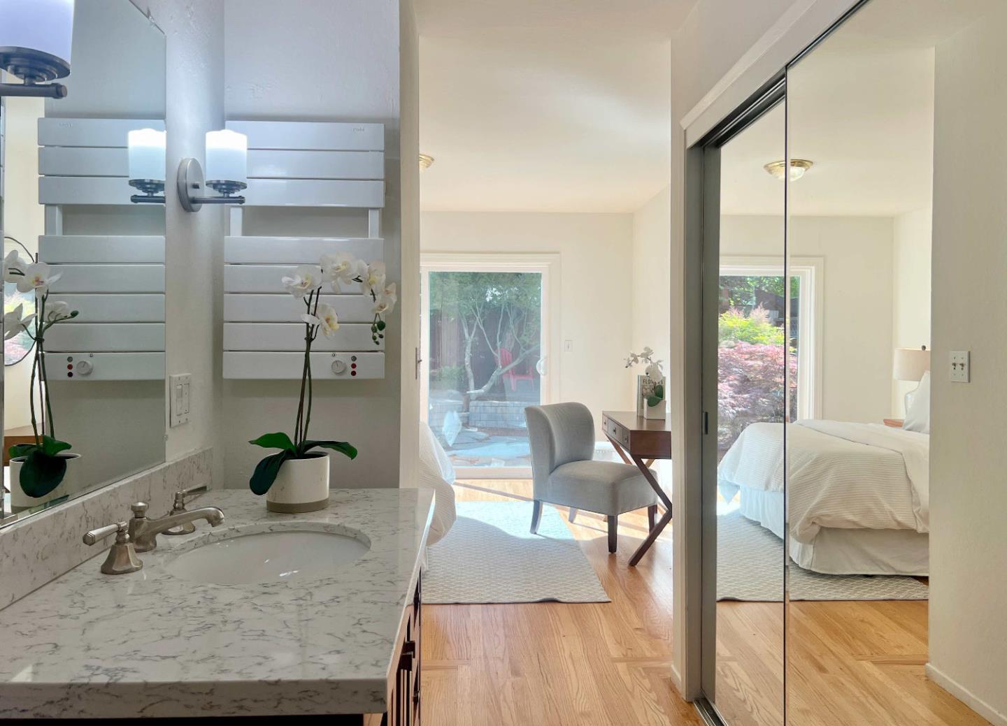 Detail Gallery Image 13 of 24 For 665 Towle Way, Palo Alto,  CA 94306 - 5 Beds | 2/1 Baths