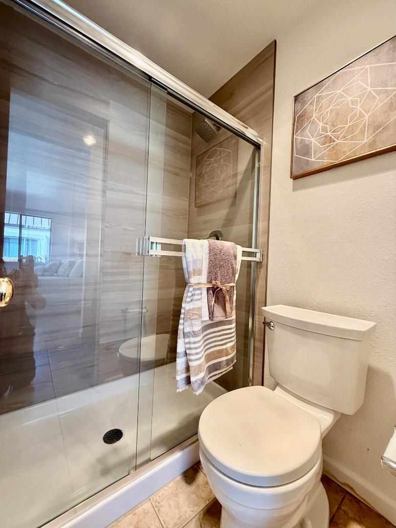 Detail Gallery Image 13 of 24 For 1657 Branham Park Ct, San Jose,  CA 95118 - 2 Beds | 2 Baths