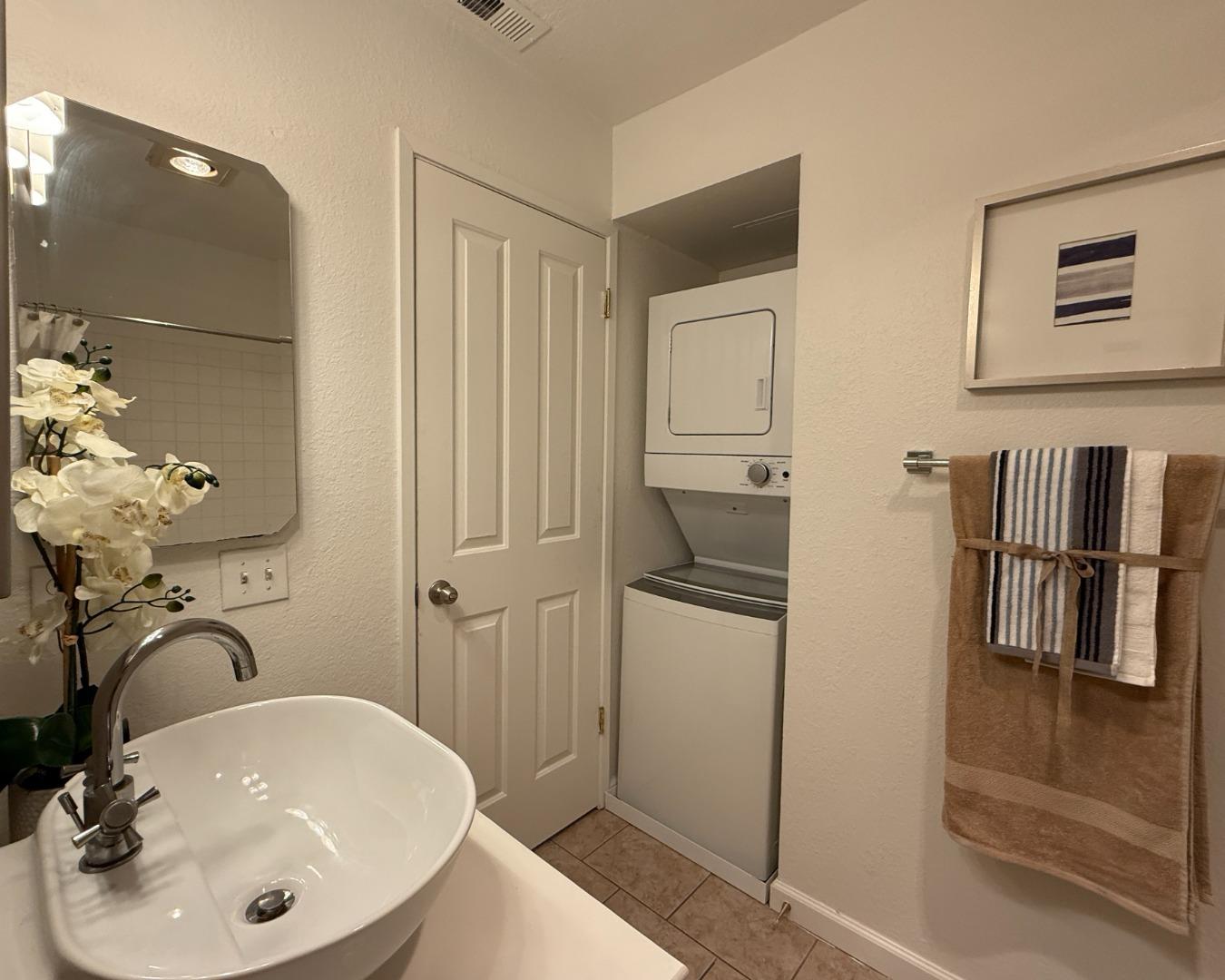 Detail Gallery Image 18 of 24 For 1657 Branham Park Ct, San Jose,  CA 95118 - 2 Beds | 2 Baths