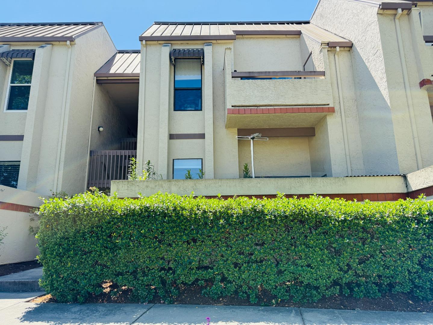 Detail Gallery Image 19 of 24 For 1657 Branham Park Ct, San Jose,  CA 95118 - 2 Beds | 2 Baths