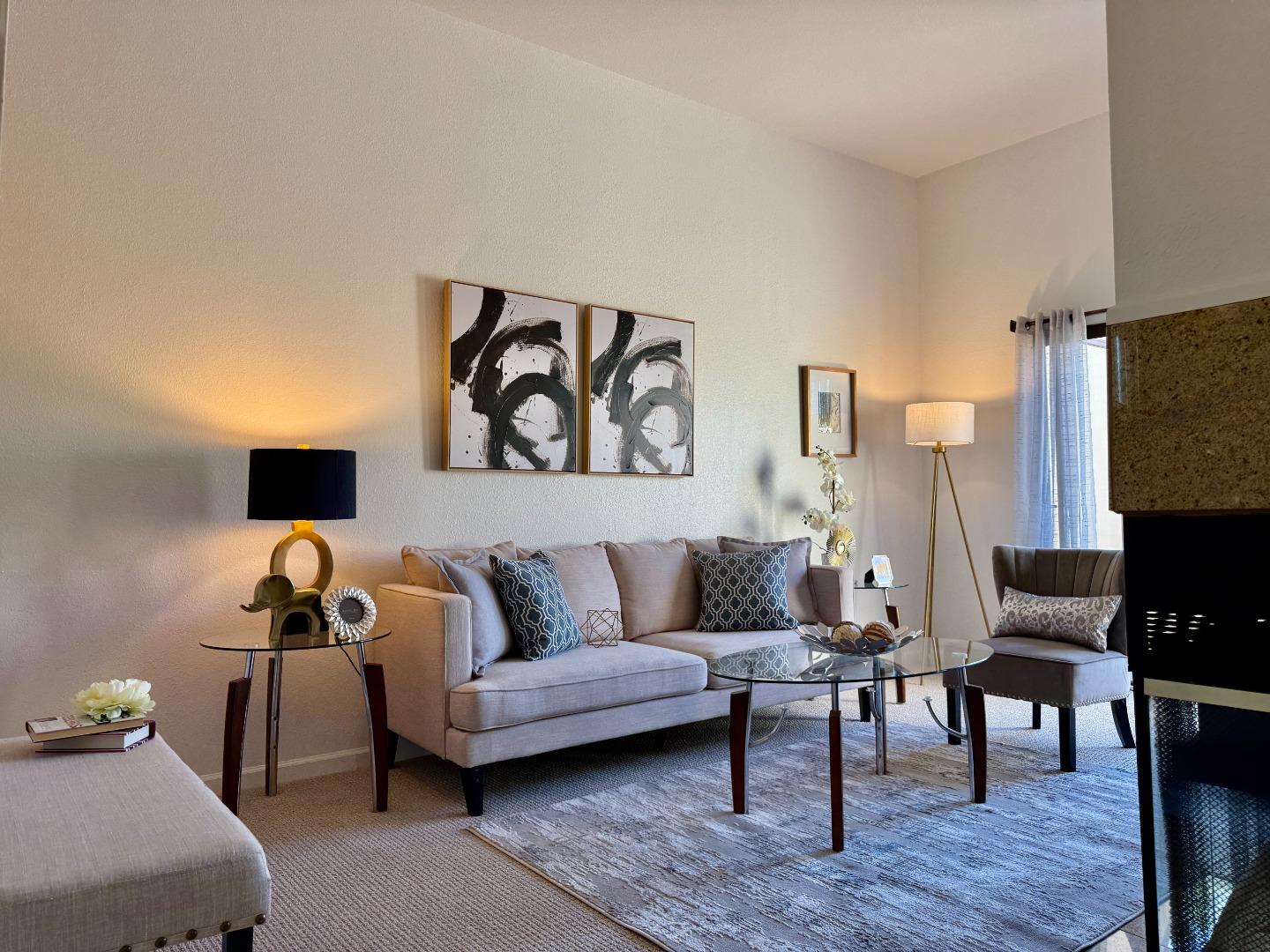 Detail Gallery Image 3 of 24 For 1657 Branham Park Ct, San Jose,  CA 95118 - 2 Beds | 2 Baths