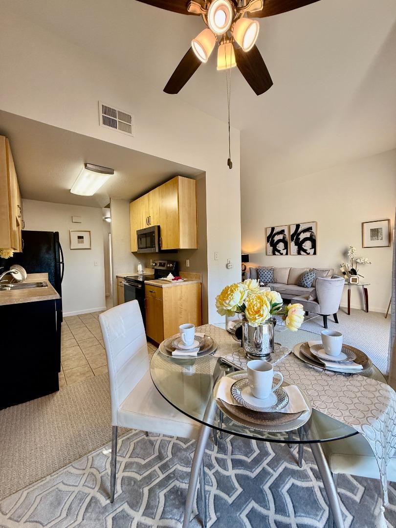 Detail Gallery Image 6 of 24 For 1657 Branham Park Ct, San Jose,  CA 95118 - 2 Beds | 2 Baths