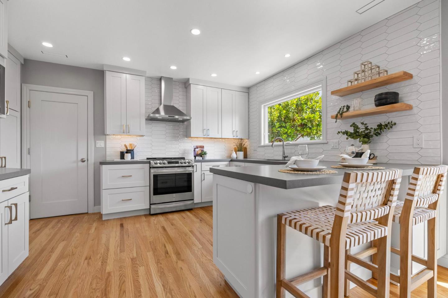 Detail Gallery Image 20 of 81 For 522 Cypress Ave, San Bruno,  CA 94066 - 2 Beds | 1 Baths