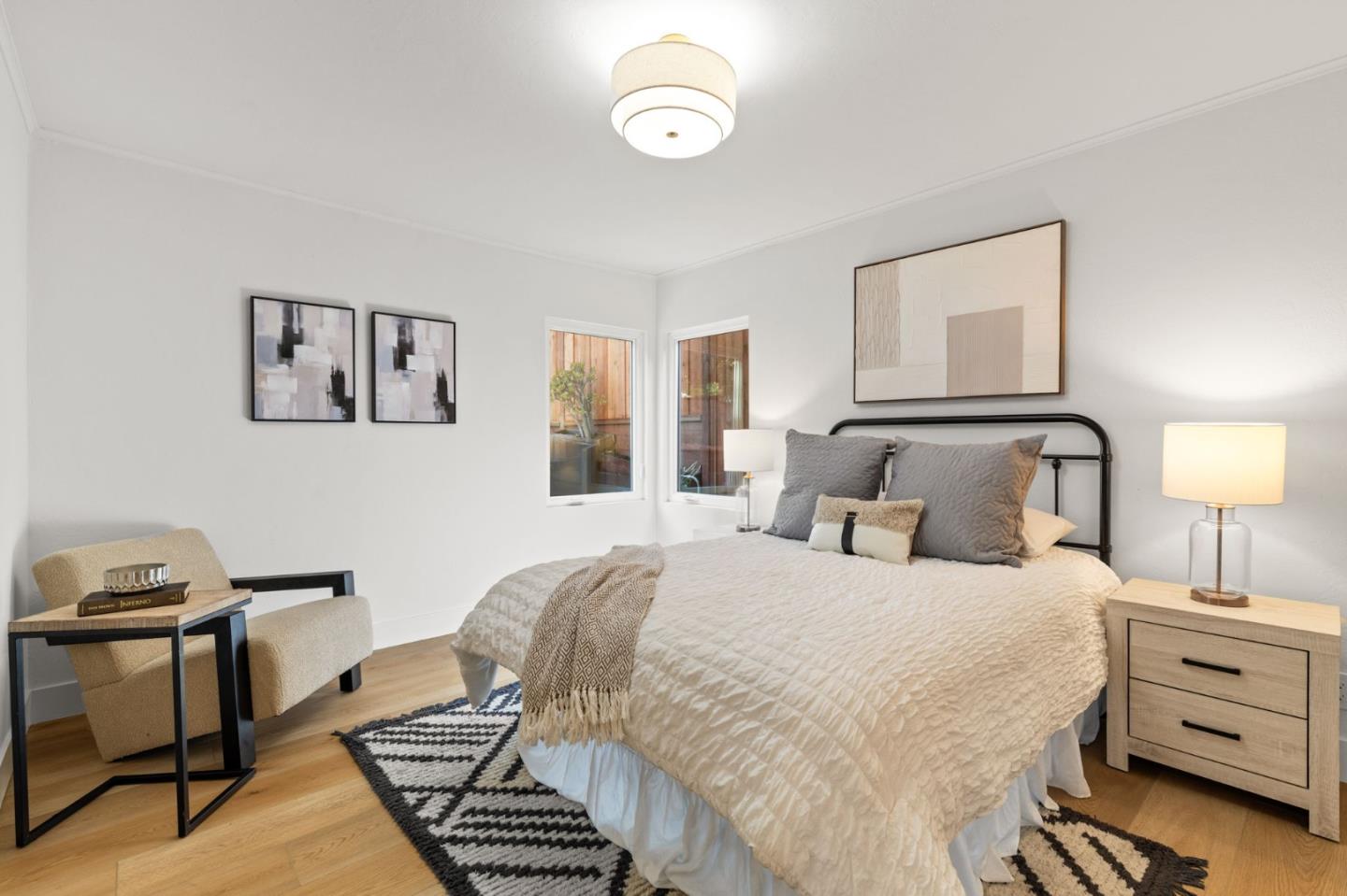 Detail Gallery Image 14 of 27 For 308 Cedar St, San Carlos,  CA 94070 - 4 Beds | 2 Baths