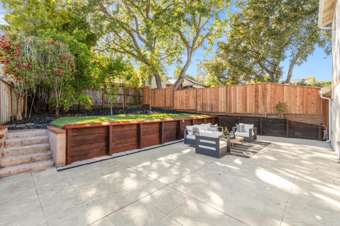 Detail Gallery Image 23 of 27 For 308 Cedar St, San Carlos,  CA 94070 - 4 Beds | 2 Baths