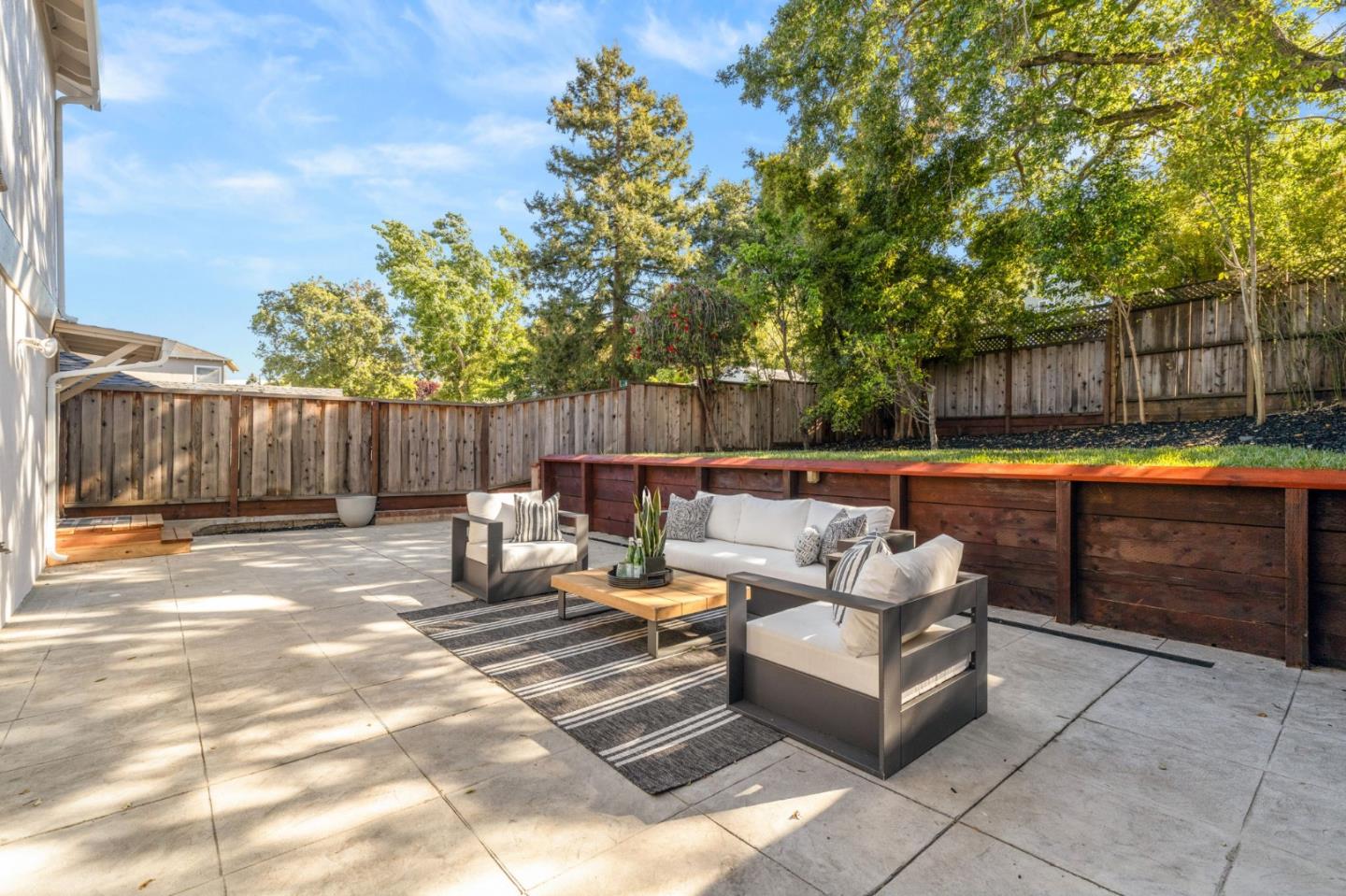 Detail Gallery Image 25 of 27 For 308 Cedar St, San Carlos,  CA 94070 - 4 Beds | 2 Baths