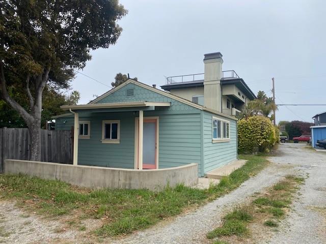 Detail Gallery Image 1 of 18 For Address Not Disclosed,  Santa Cruz,  CA 95062 - 1 Beds | 1 Baths