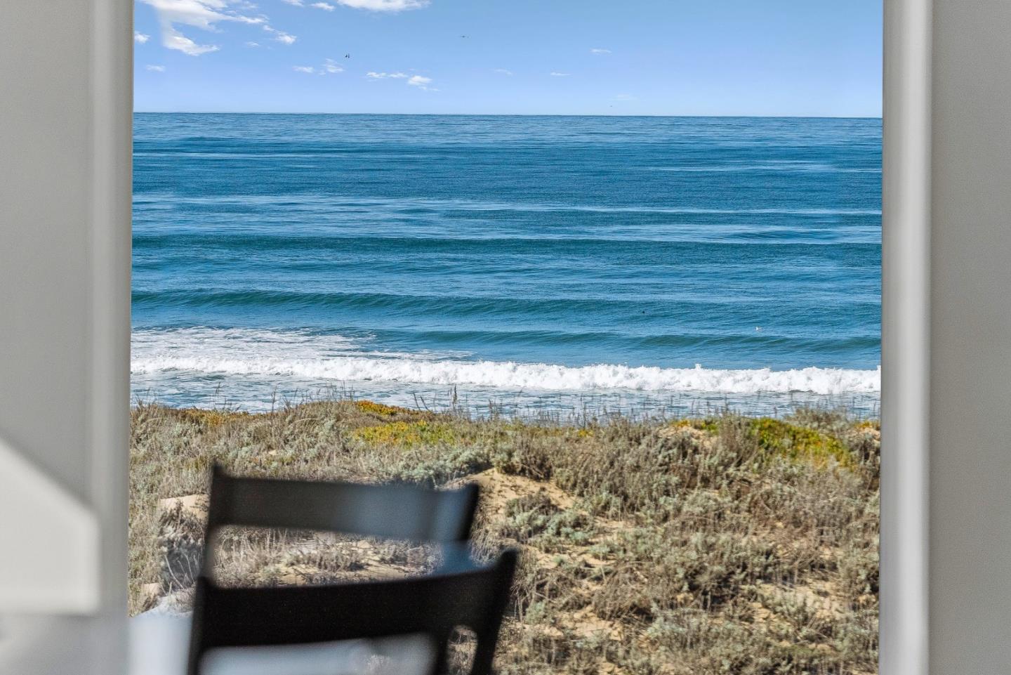 Detail Gallery Image 16 of 47 For 116 Monterey Dunes Way, Moss Landing,  CA 95039 - 3 Beds | 3 Baths