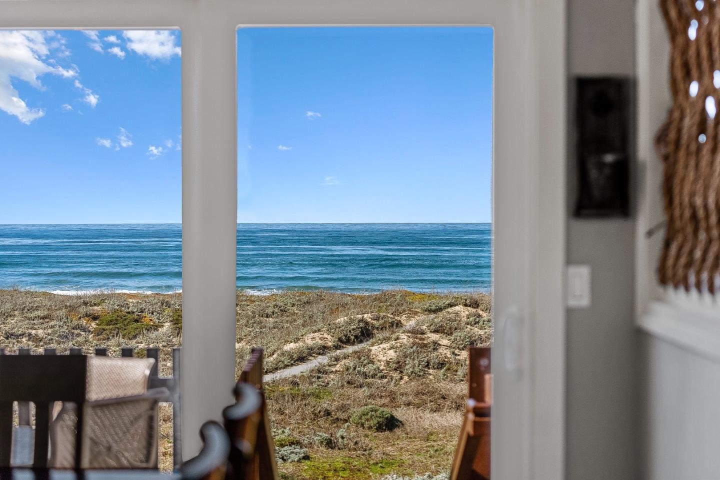 Detail Gallery Image 9 of 47 For 116 Monterey Dunes Way, Moss Landing,  CA 95039 - 3 Beds | 3 Baths