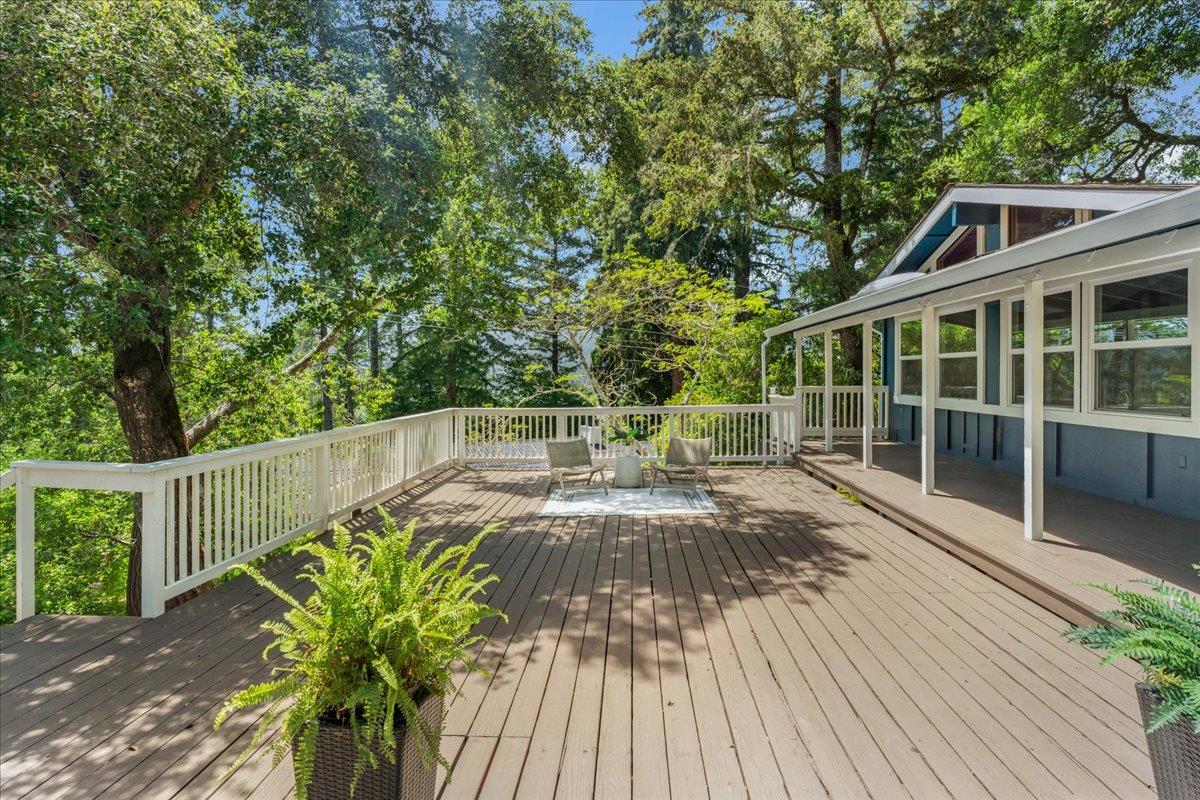 Detail Gallery Image 2 of 24 For 12 Summit Ave, Felton,  CA 95018 - 3 Beds | 2 Baths