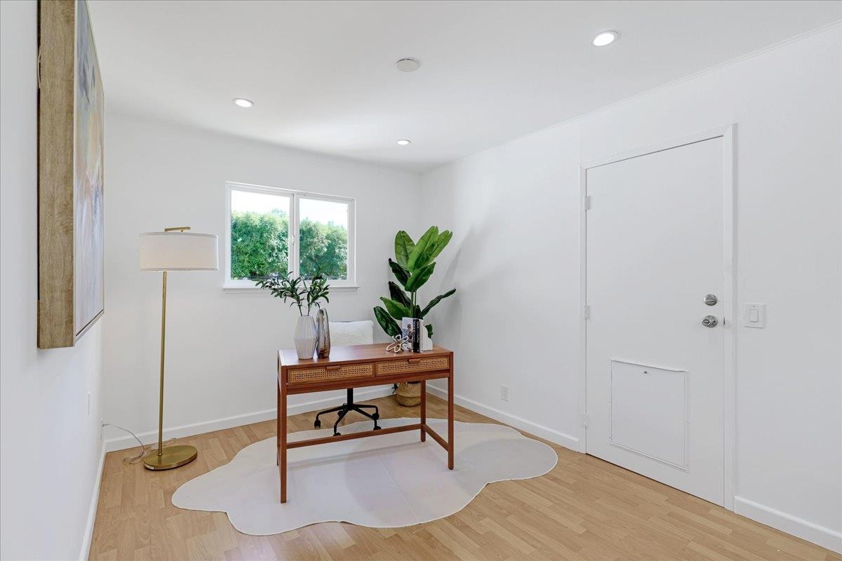 Detail Gallery Image 14 of 37 For 636 Hamann Dr, San Jose,  CA 95117 - 3 Beds | 2 Baths
