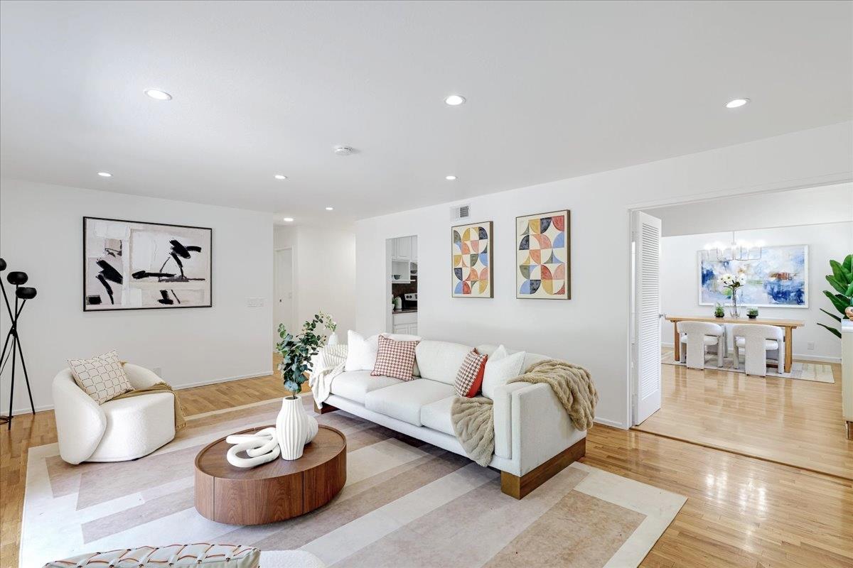 Detail Gallery Image 2 of 37 For 636 Hamann Dr, San Jose,  CA 95117 - 3 Beds | 2 Baths
