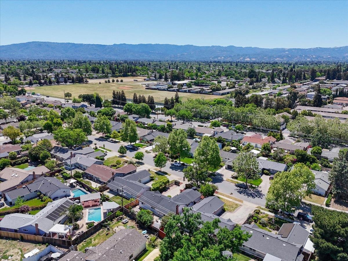 Detail Gallery Image 33 of 37 For 636 Hamann Dr, San Jose,  CA 95117 - 3 Beds | 2 Baths