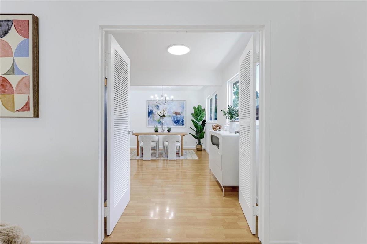 Detail Gallery Image 6 of 37 For 636 Hamann Dr, San Jose,  CA 95117 - 3 Beds | 2 Baths