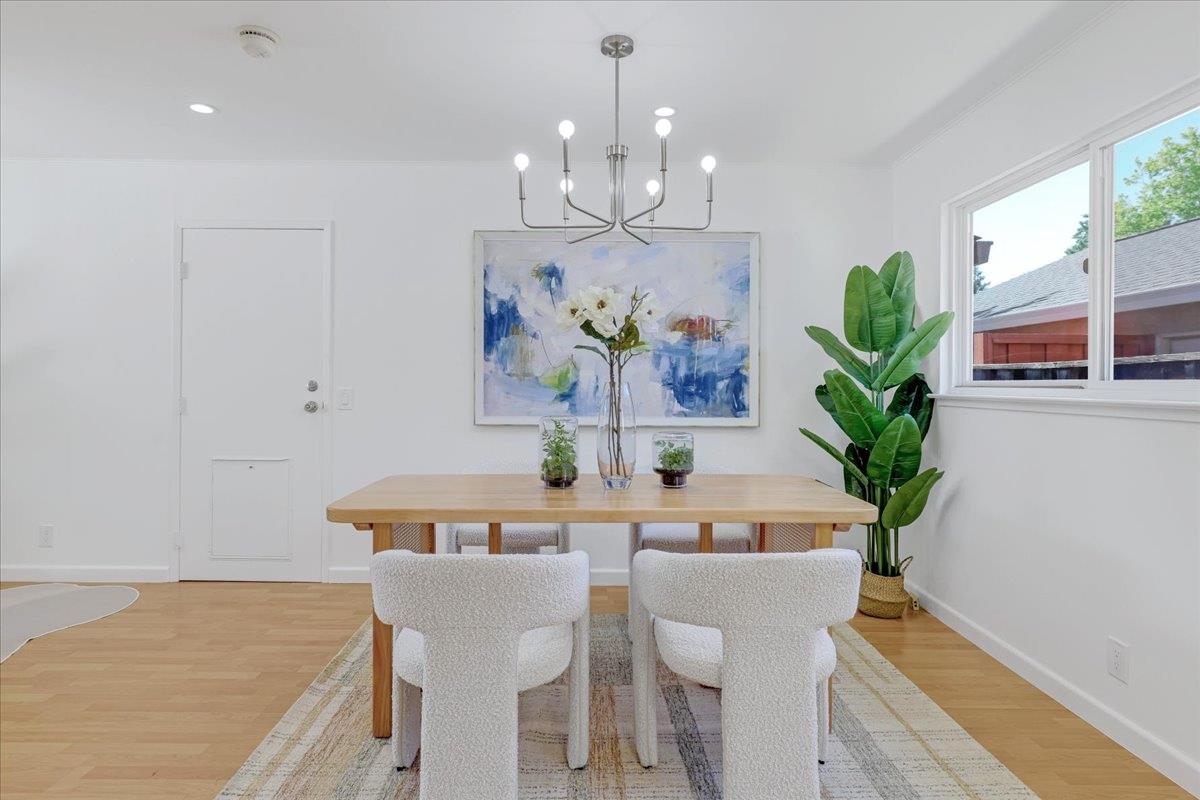 Detail Gallery Image 9 of 37 For 636 Hamann Dr, San Jose,  CA 95117 - 3 Beds | 2 Baths