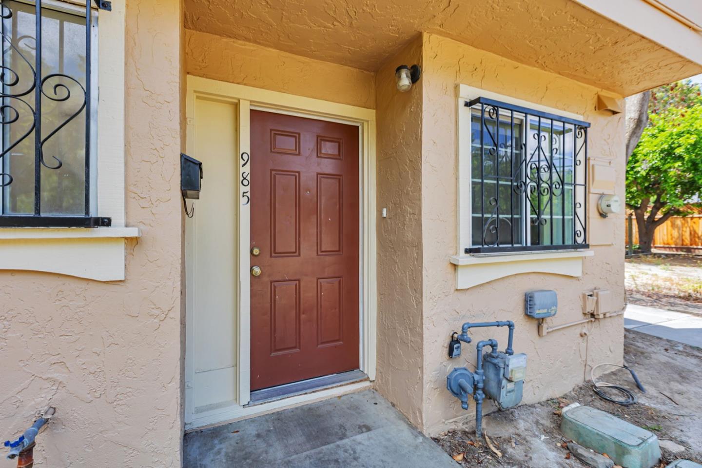 Detail Gallery Image 4 of 30 For 985 Bellhurst Ave, San Jose,  CA 95122 - 3 Beds | 1/1 Baths