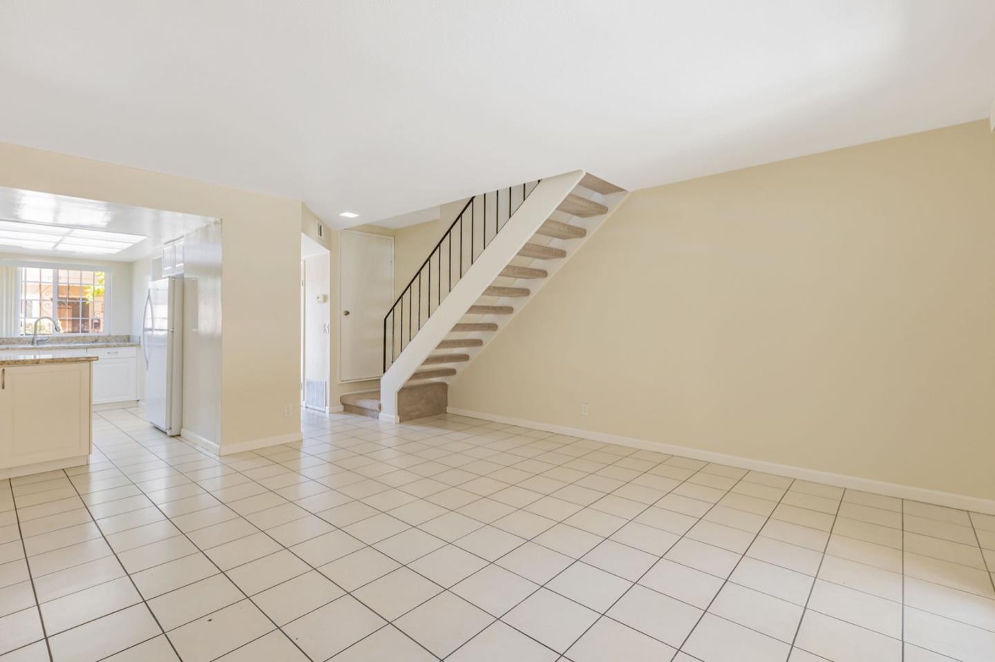 Detail Gallery Image 6 of 30 For 985 Bellhurst Ave, San Jose,  CA 95122 - 3 Beds | 1/1 Baths