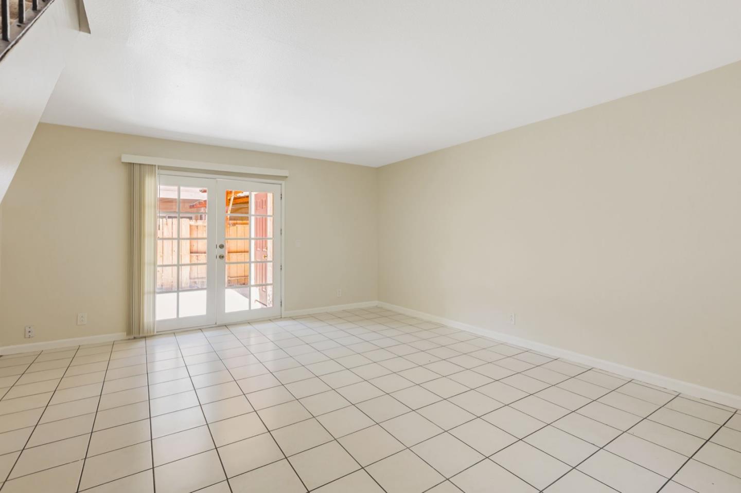 Detail Gallery Image 8 of 30 For 985 Bellhurst Ave, San Jose,  CA 95122 - 3 Beds | 1/1 Baths