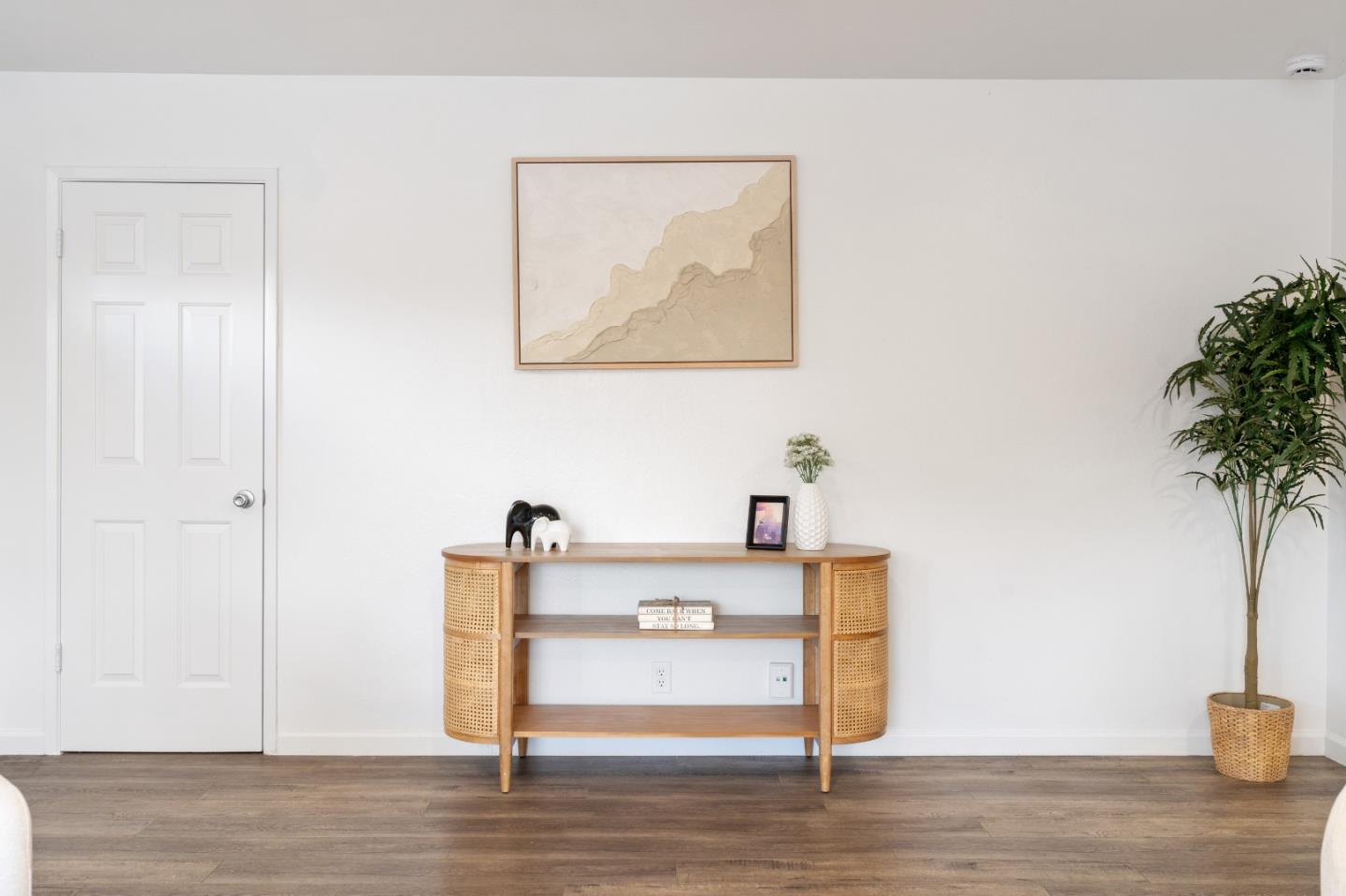 Detail Gallery Image 30 of 44 For 202 E Hemlock Ave, Sunnyvale,  CA 94085 - 3 Beds | 2 Baths