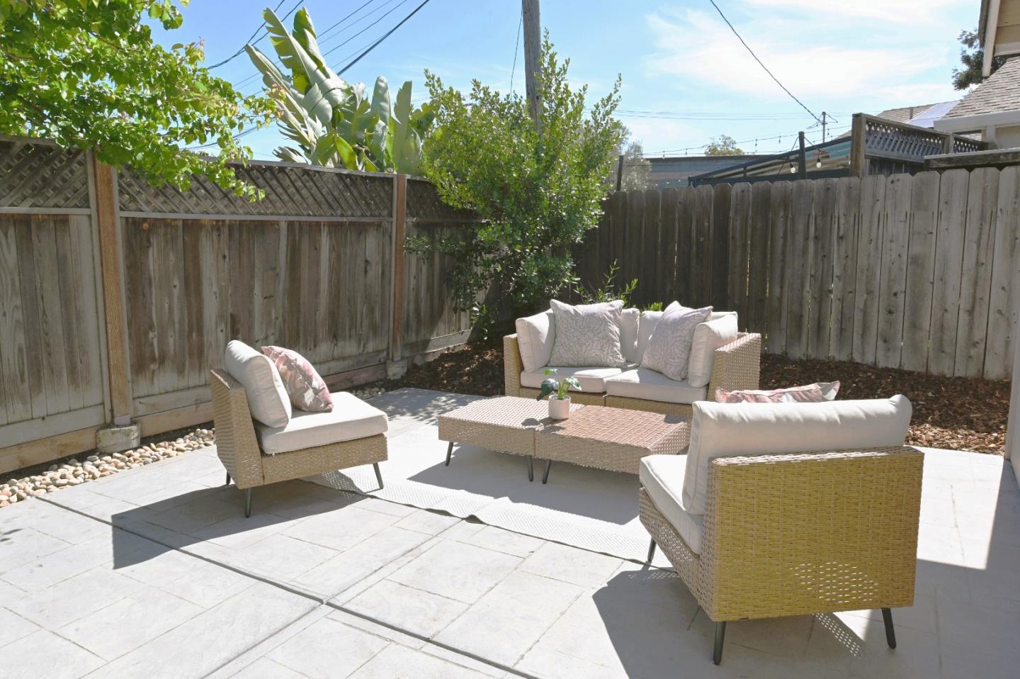 5585 Shana Street, Fremont, California 94538, 3 Bedrooms Bedrooms, ,2 BathroomsBathrooms,Residential,For Sale,5585 Shana Street,ML82007032
