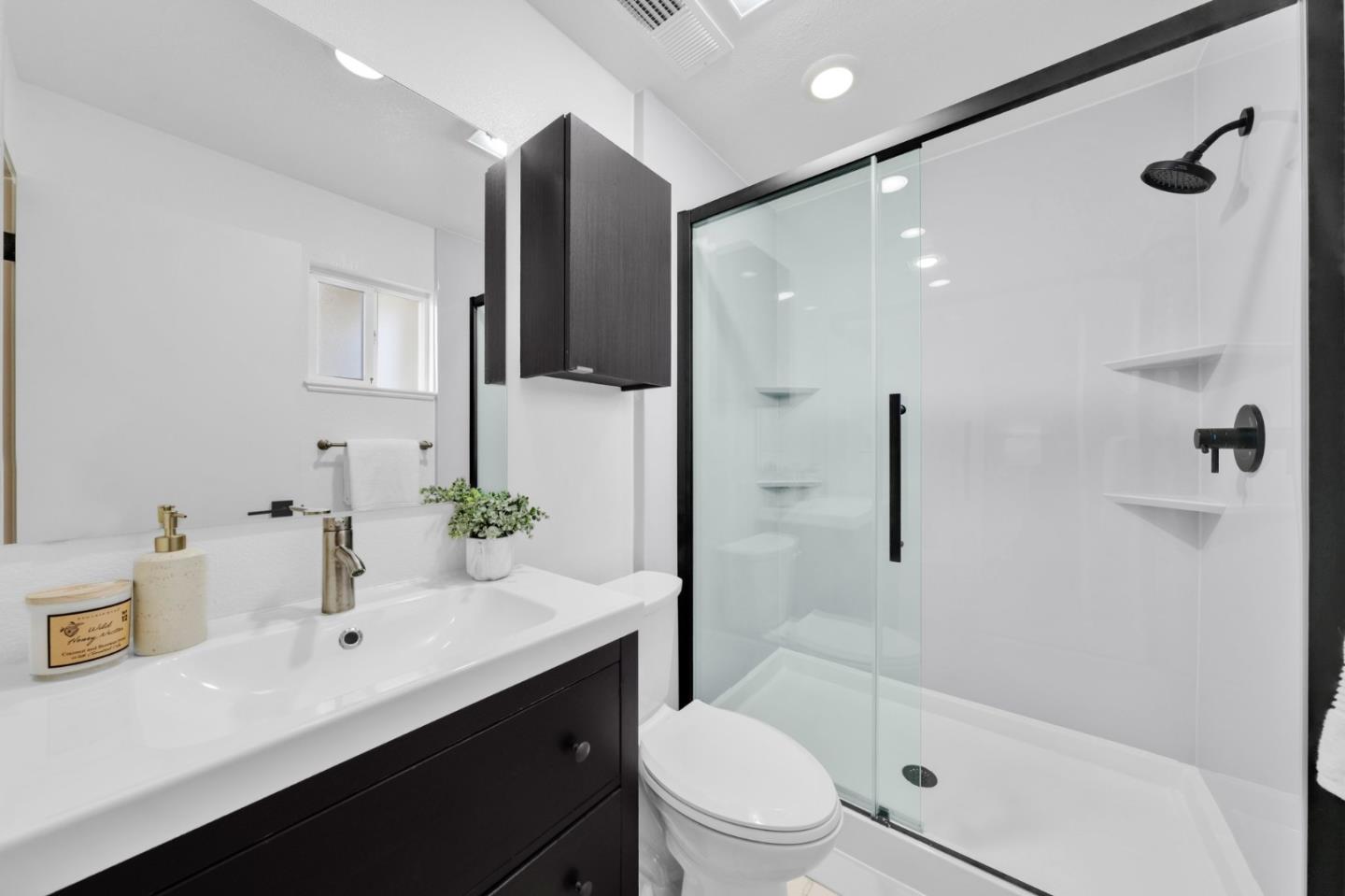 Detail Gallery Image 28 of 36 For 5585 Shana St, Fremont,  CA 94538 - 3 Beds | 2 Baths