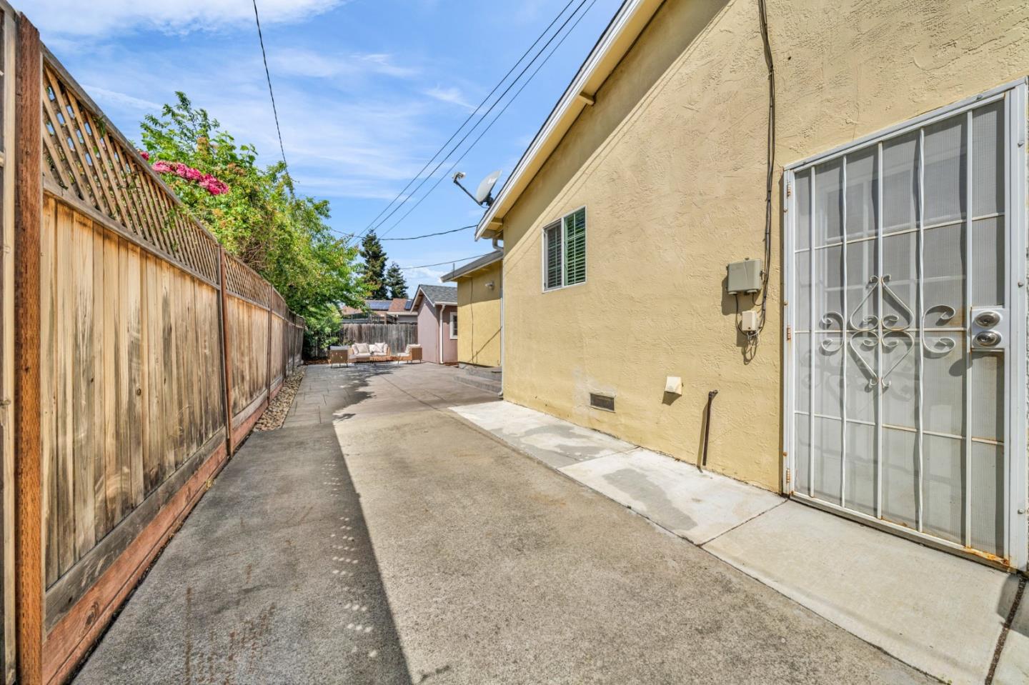 Detail Gallery Image 29 of 36 For 5585 Shana St, Fremont,  CA 94538 - 3 Beds | 2 Baths